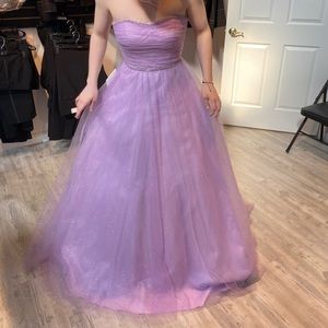 I am selling my lilac color prom dress